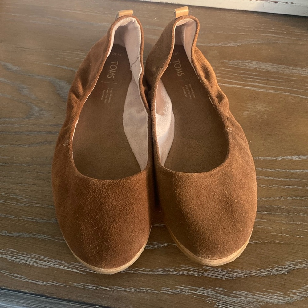 TOMS Olivia Dark Amber Brown Suede Slip-On Ballet Flats